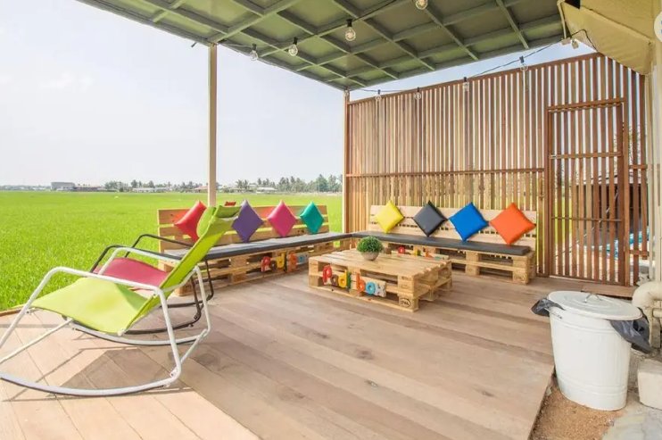 Outdoor lounge area